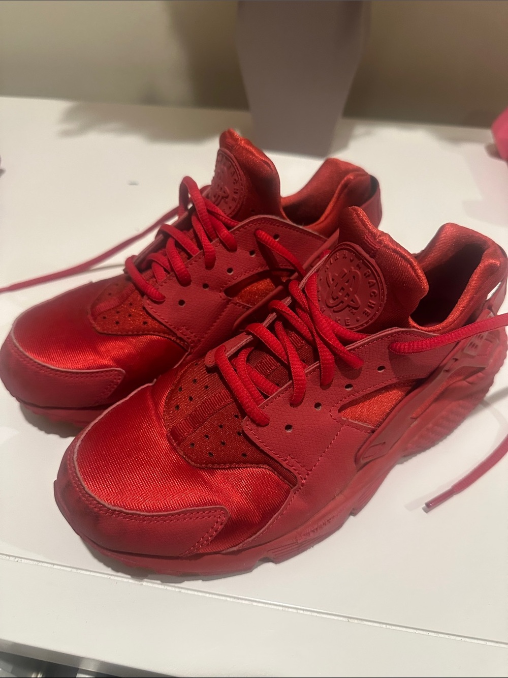 Nike women’s Air Huarache Sneaker